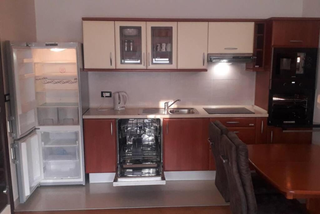 Apartman Franko - Uz Parking Pula Exterior photo